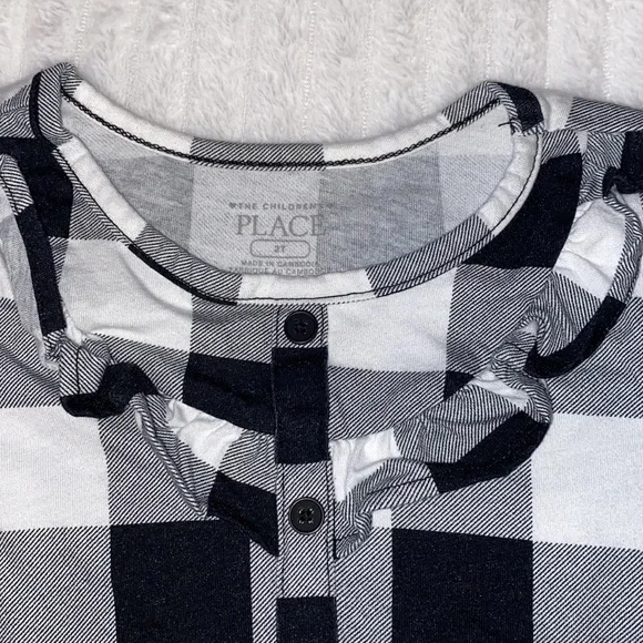 Childrens place white/black checkered top - Picture 2 of 4
